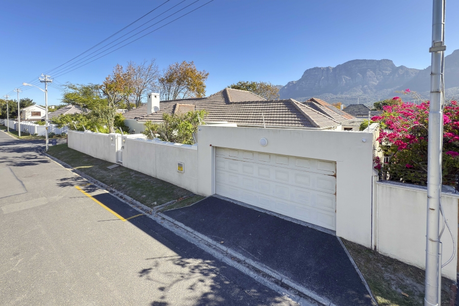 4 Bedroom Property for Sale in Claremont Western Cape